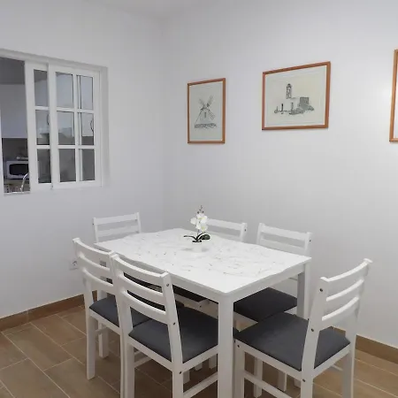 Βίλα 2 Jacuzzis,10 People,villa,nearby Beach,terrace