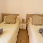 2 Jacuzzis,10 People,villa,nearby Beach,terrace Villa