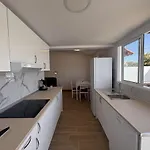 Villa 2 Jacuzzis,10 People,villa,nearby Beach,terrace