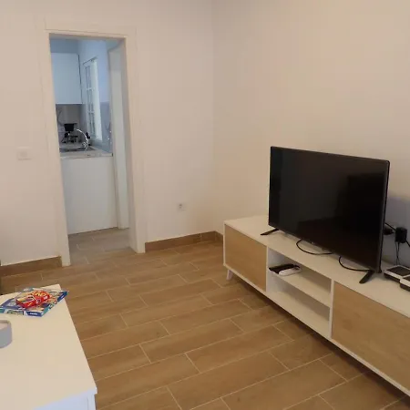 2 Jacuzzis,10 People,villa,nearby Beach,terrace 빌라 *