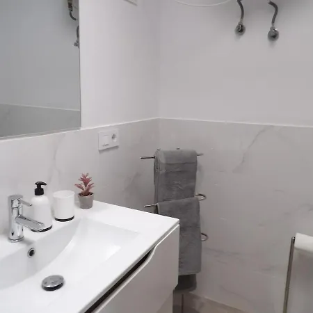 2 Jacuzzis,10 People,villa,nearby Beach,terrace *