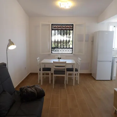 2 Jacuzzis,10 People,villa,nearby Beach,terrace 빌라 *