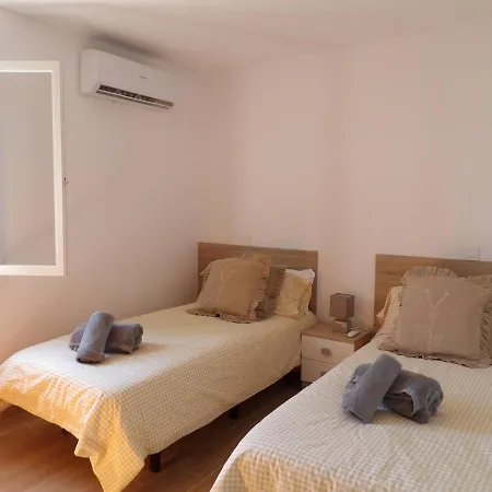 빌라 2 Jacuzzis,10 People,villa,nearby Beach,terrace