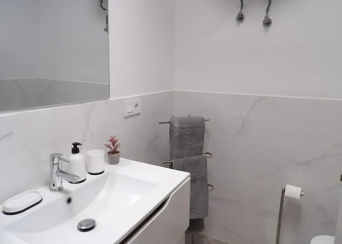 2 Jacuzzis,10 People,villa,nearby Beach,terrace *