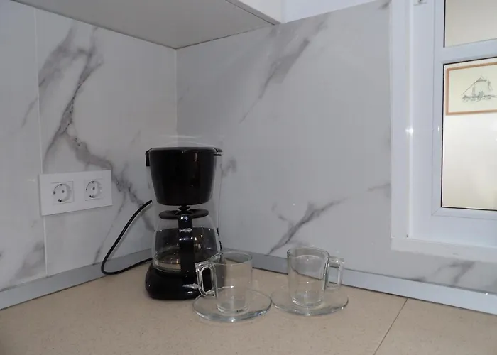 2 Jacuzzis,10 People,villa,nearby Beach,terrace וילה טרחלחו