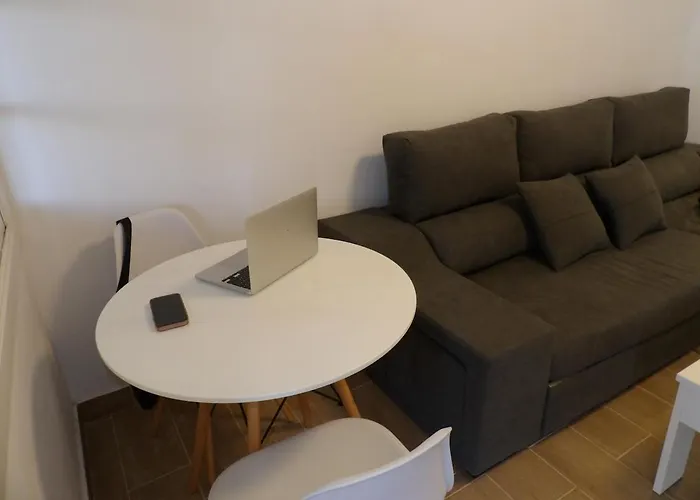 2 Jacuzzis,10 People,villa,nearby Beach,terrace וילה *